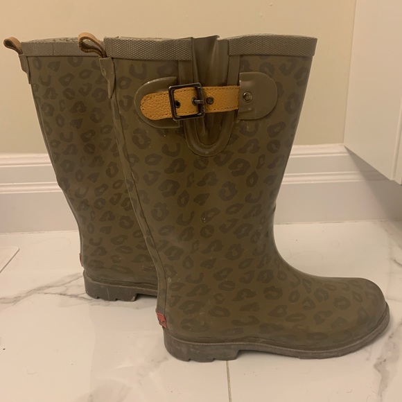 Chooka Leopard Rain Boots size 8 - Picture 2 of 6